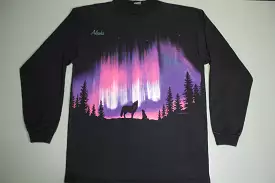 Alaska Howling Wolf Northern Lights Forest Nature Vintage 90's Long Sleeve T-Shirt