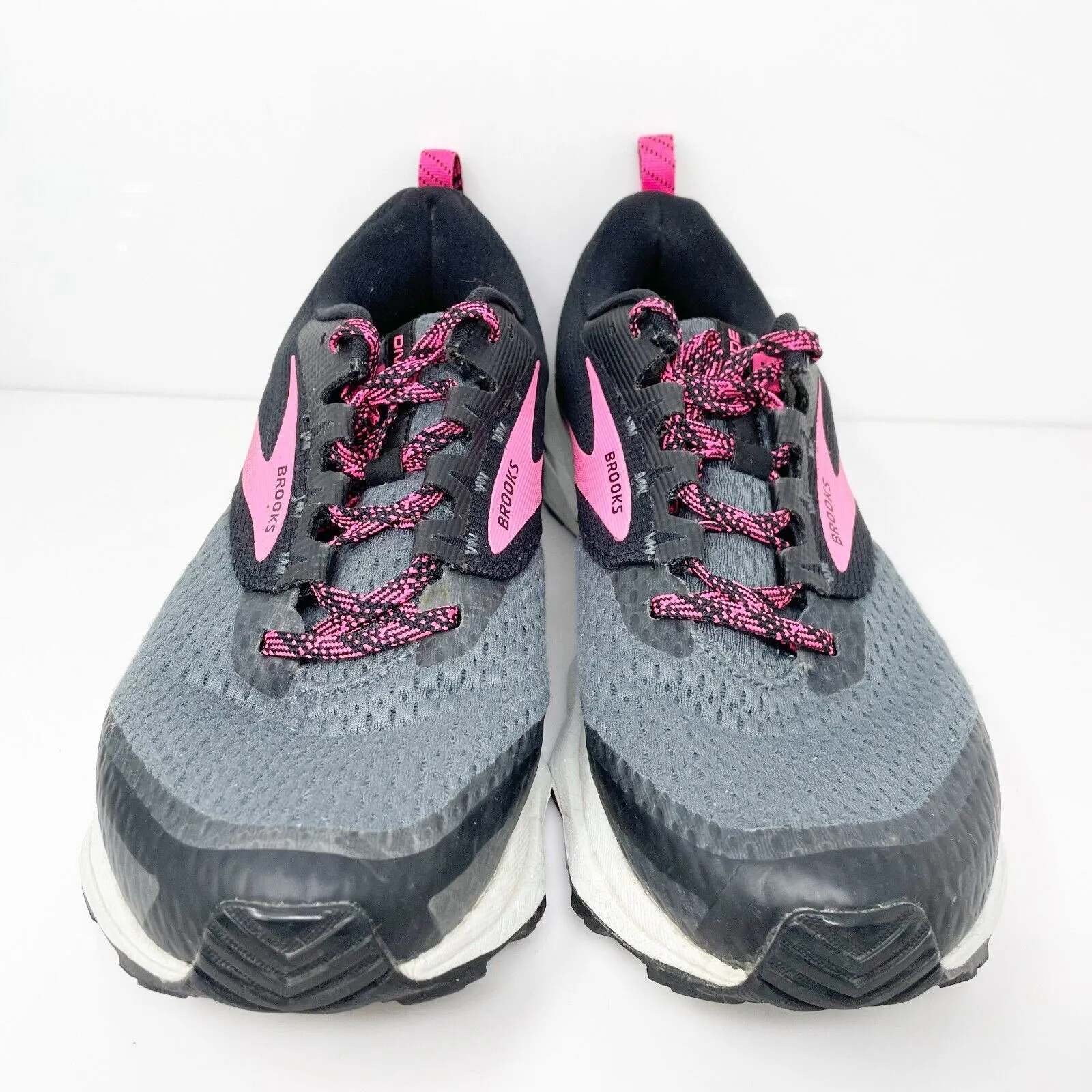 Brooks Womens Divide 2 1203421B069 Gray Running Shoes Sneakers Size 11 B