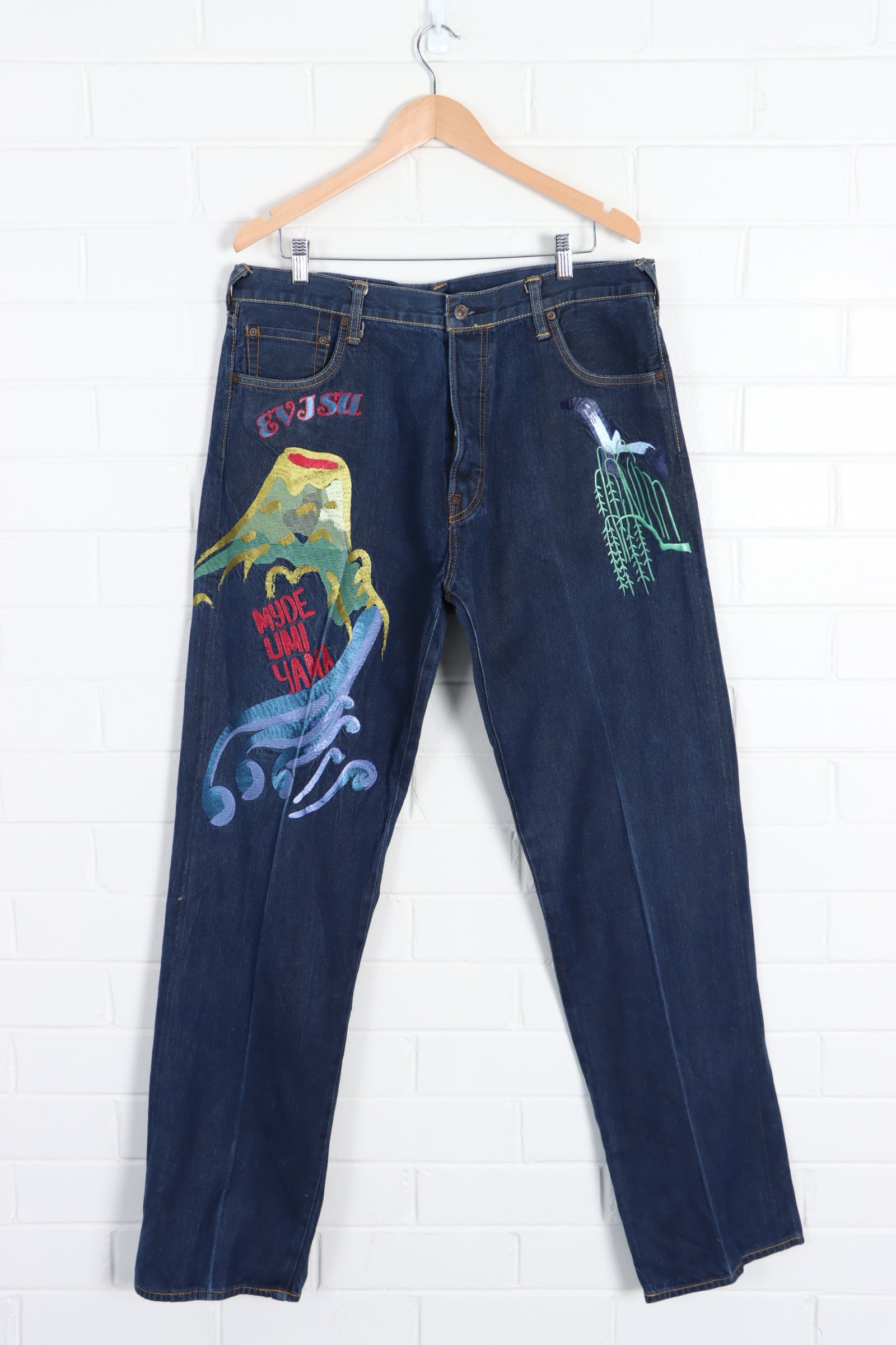 EVISU Heritage Umi Yama Embroidered Volcano Button Fly Jeans (38)