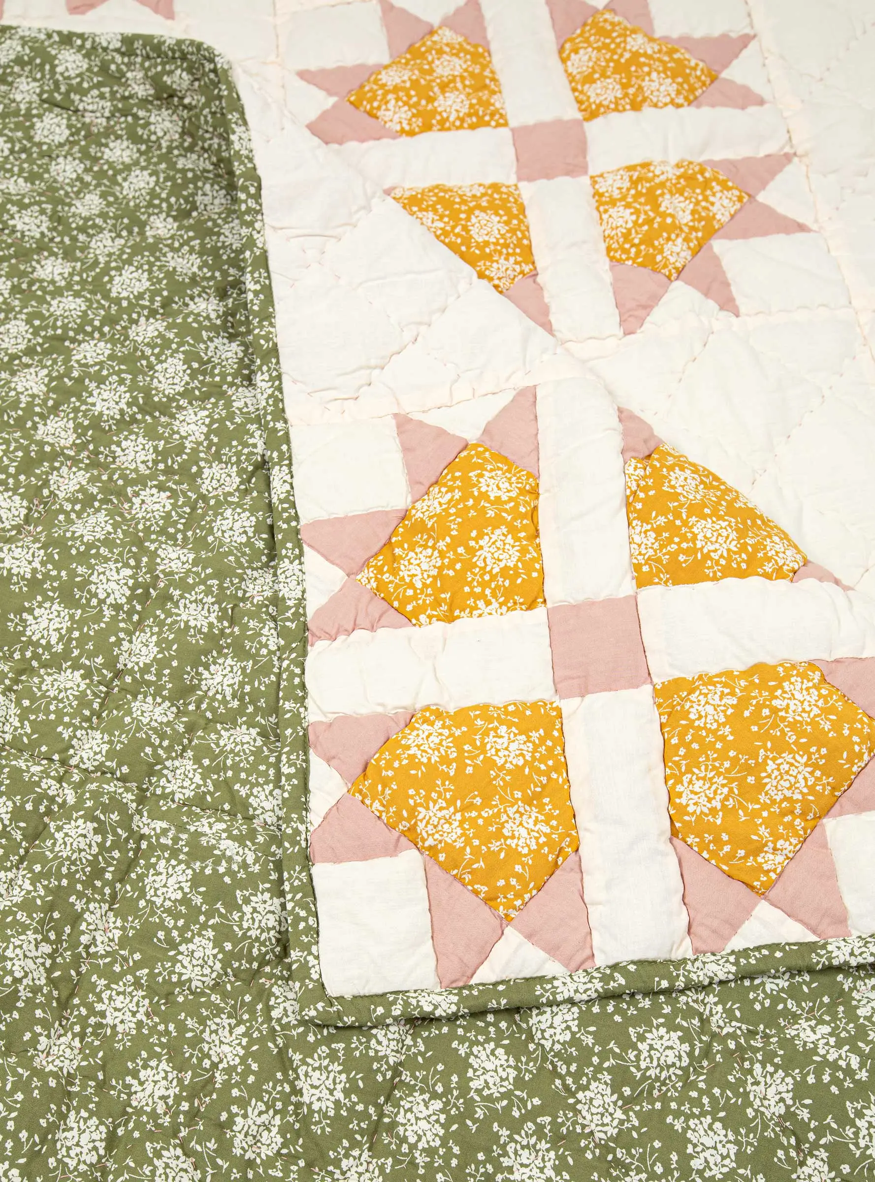 Lumi Patchwork Quilt Off White & Green