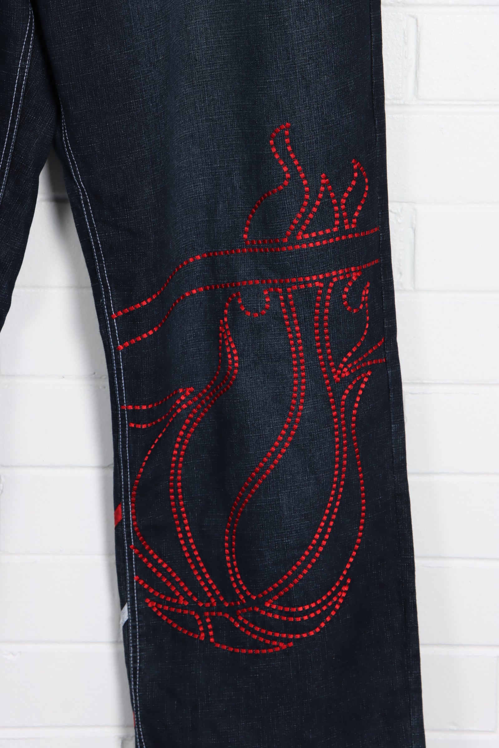 NBA UNK Miami Heat Embroidered Y2K Jeans (40)