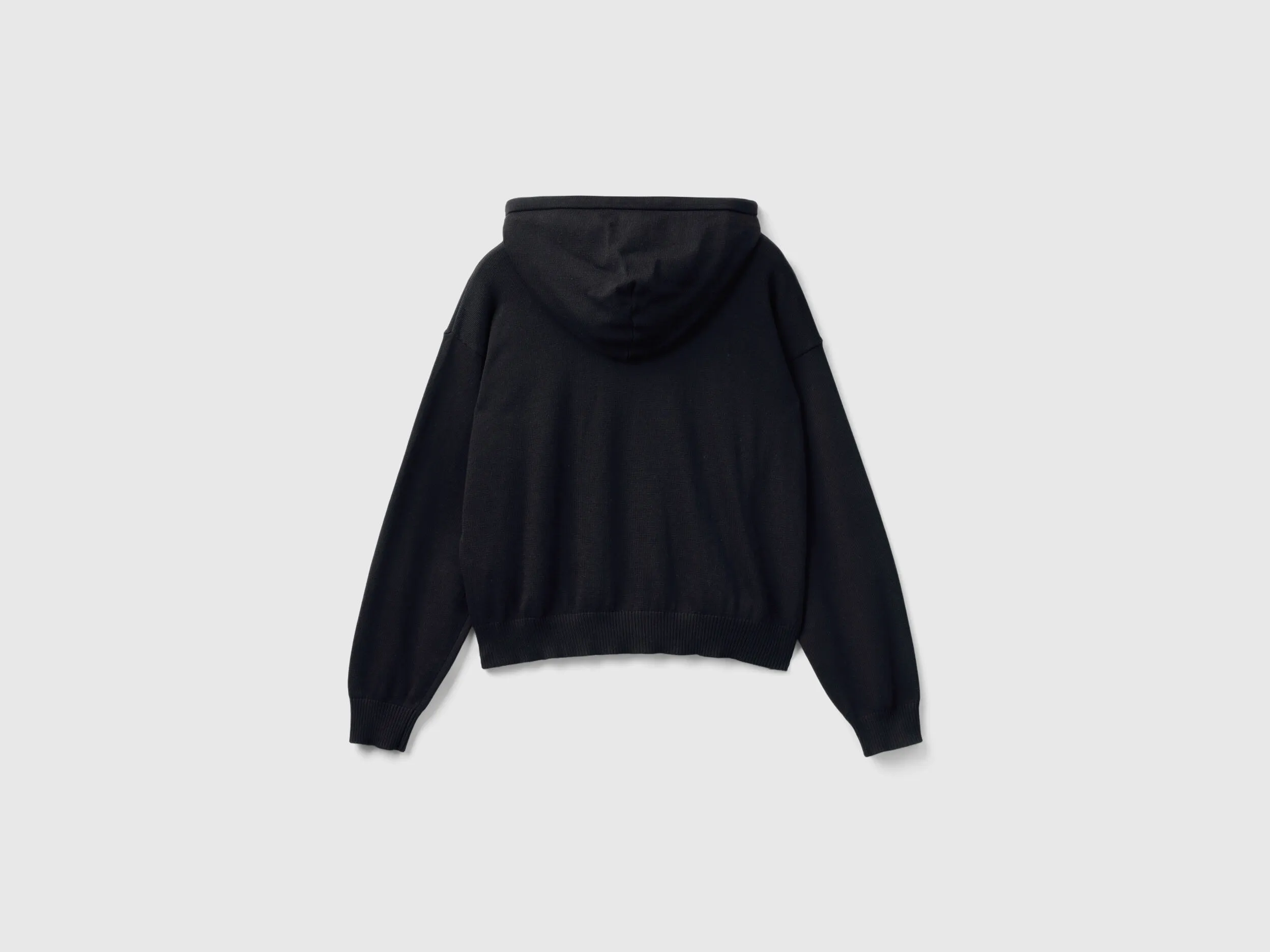 Sweater with hood and drawstring - Black | Benetton